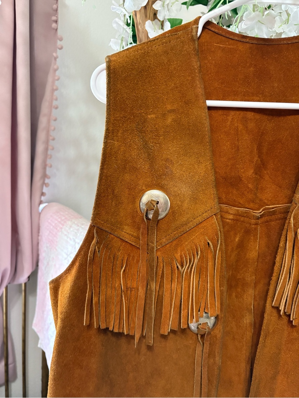 Vintage Suede Fringe Western Vest - Picture 2 of 4